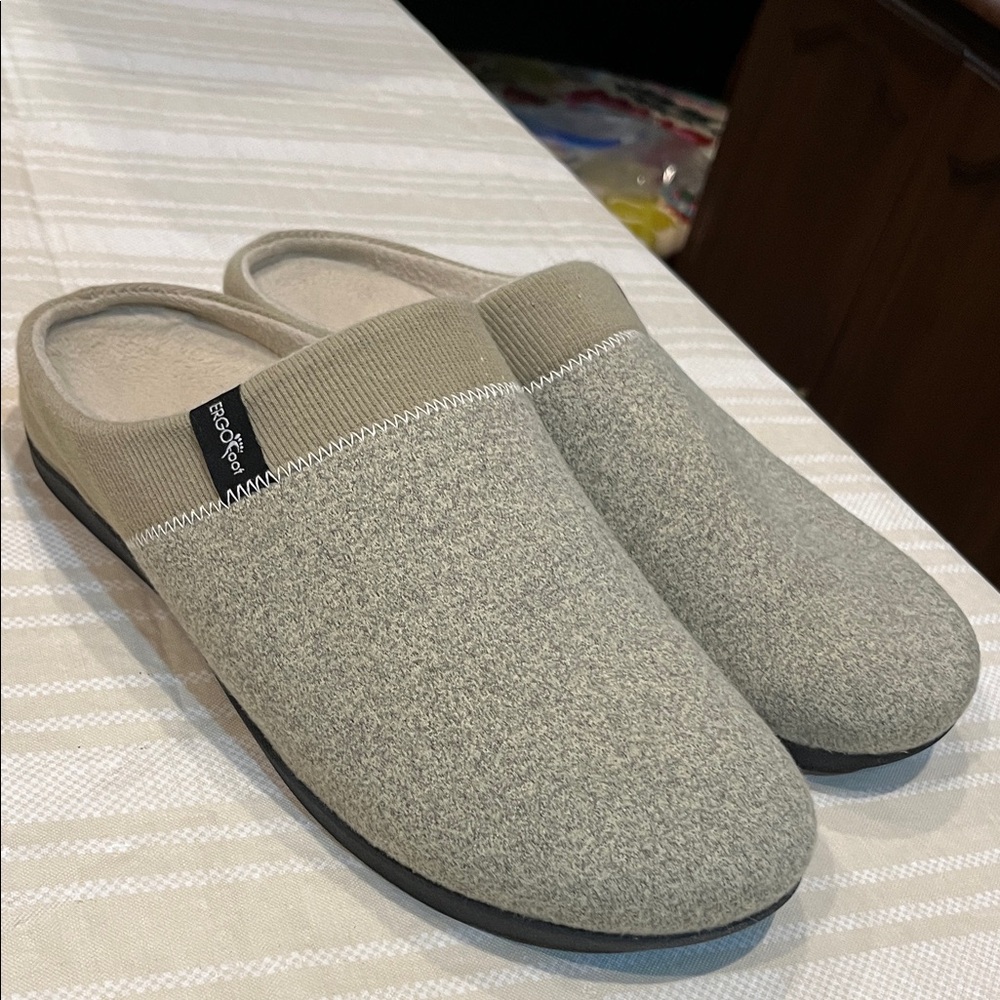 Ergofoot Orthotic Slippers size 11 women’s